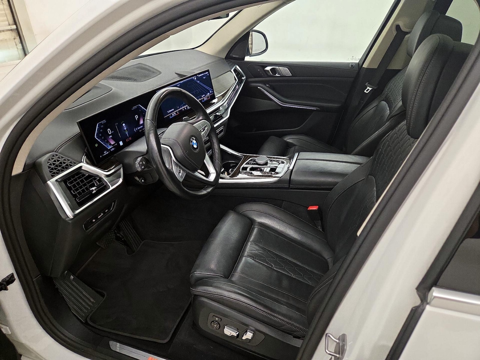 2026 BMW X7 40i - Photo 12