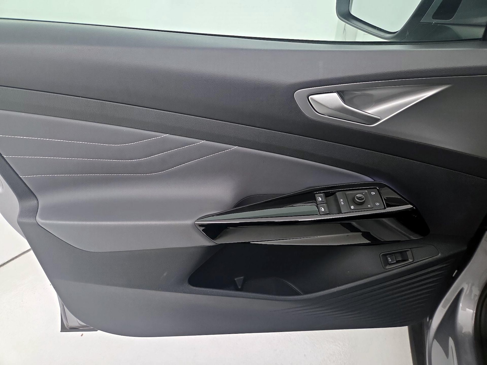 2023 Volkswagen ID.4 PRO S - Photo 13