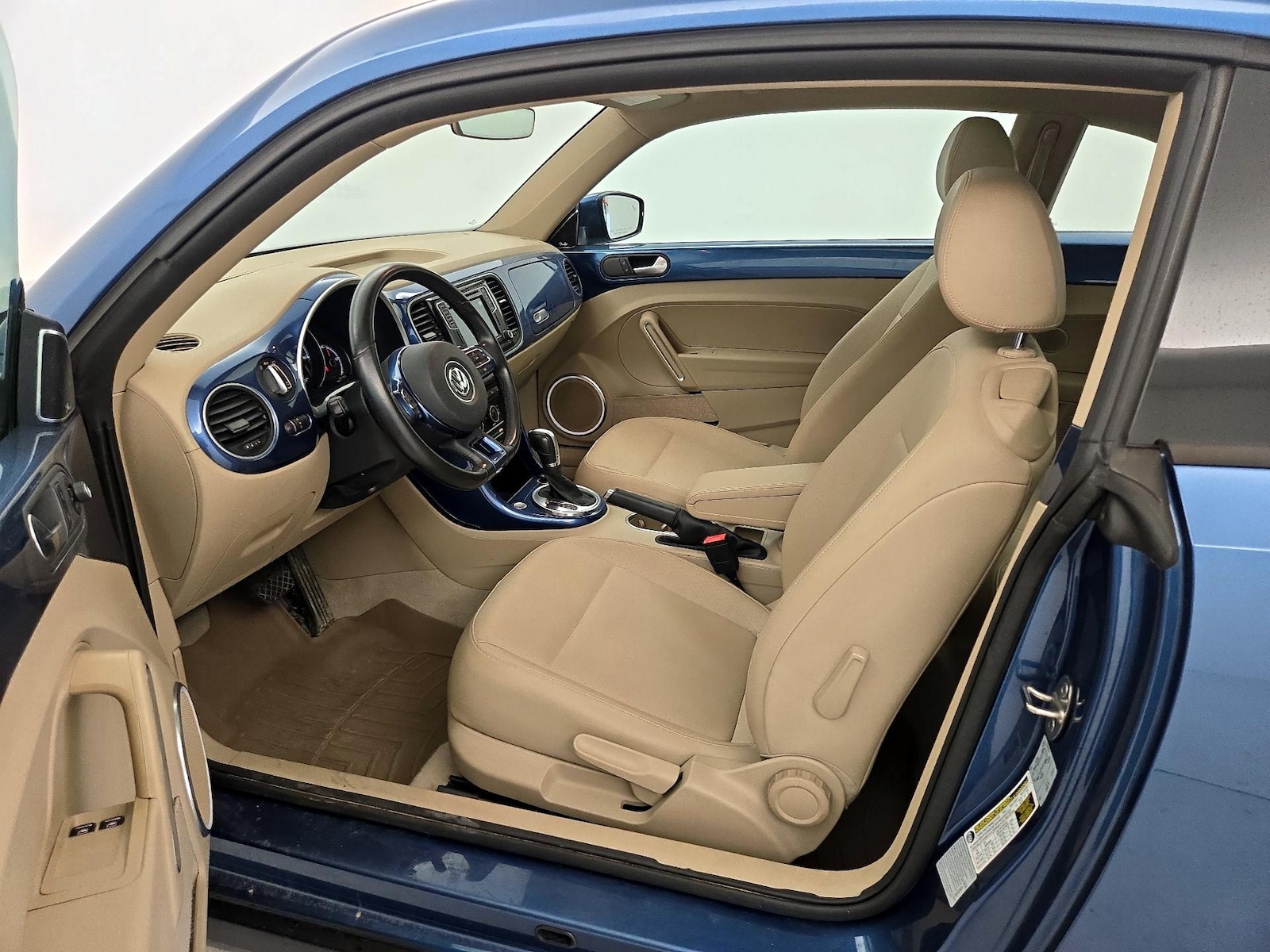 2017 Volkswagen Beetle SE - Photo 12