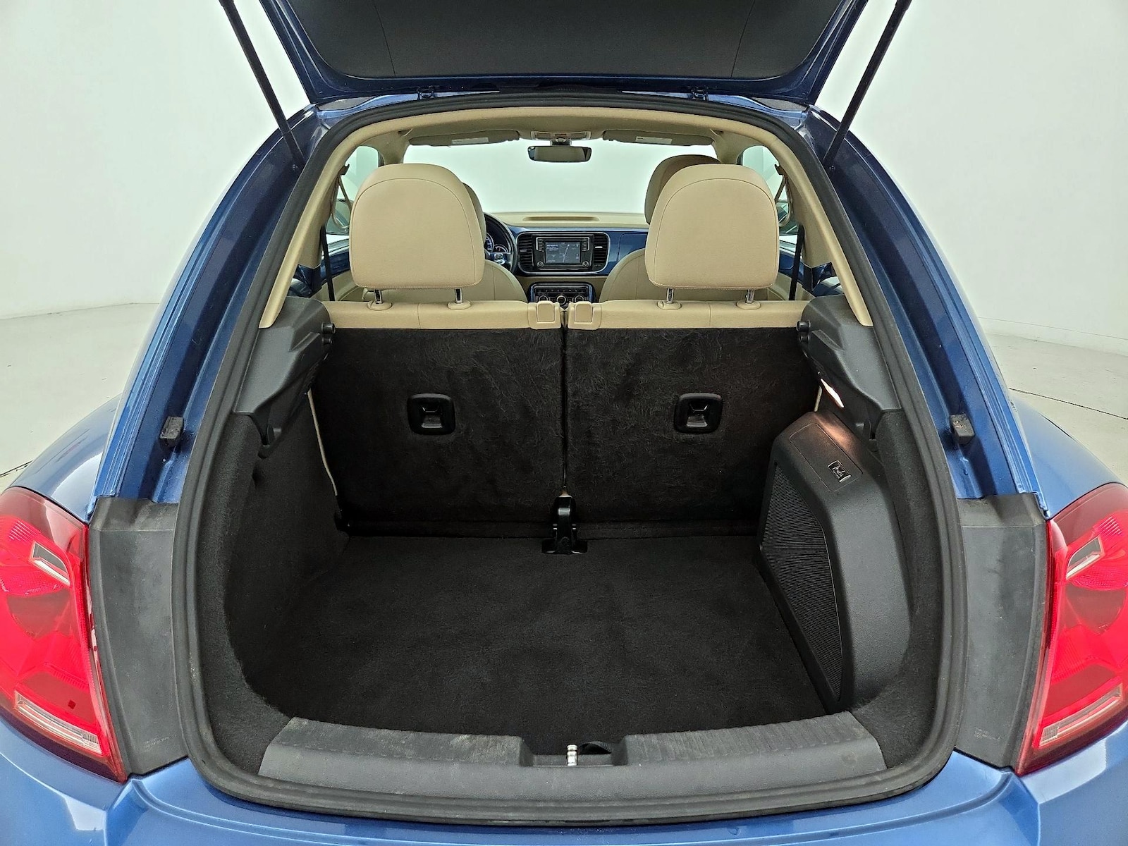 2017 Volkswagen Beetle SE - Photo 22
