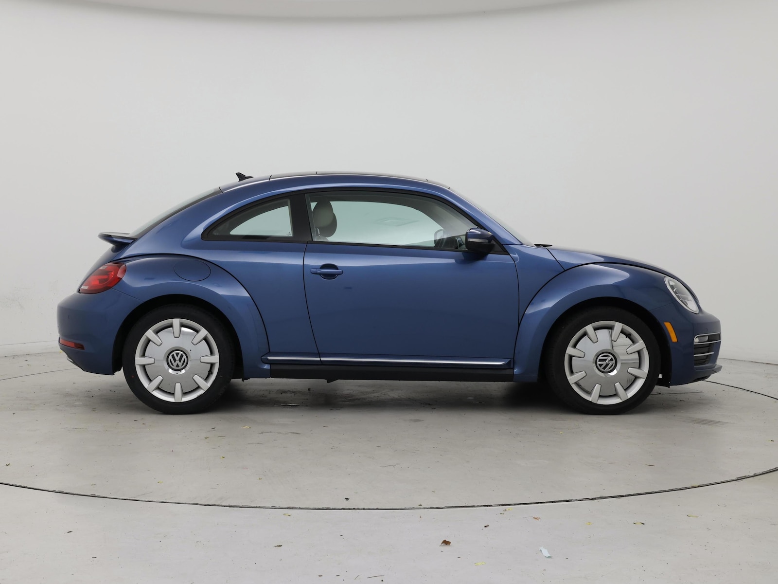 2017 Volkswagen Beetle SE - Photo 8