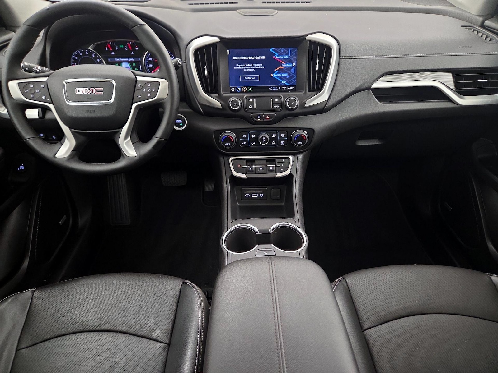 2024 GMC Terrain SLT - Photo 10