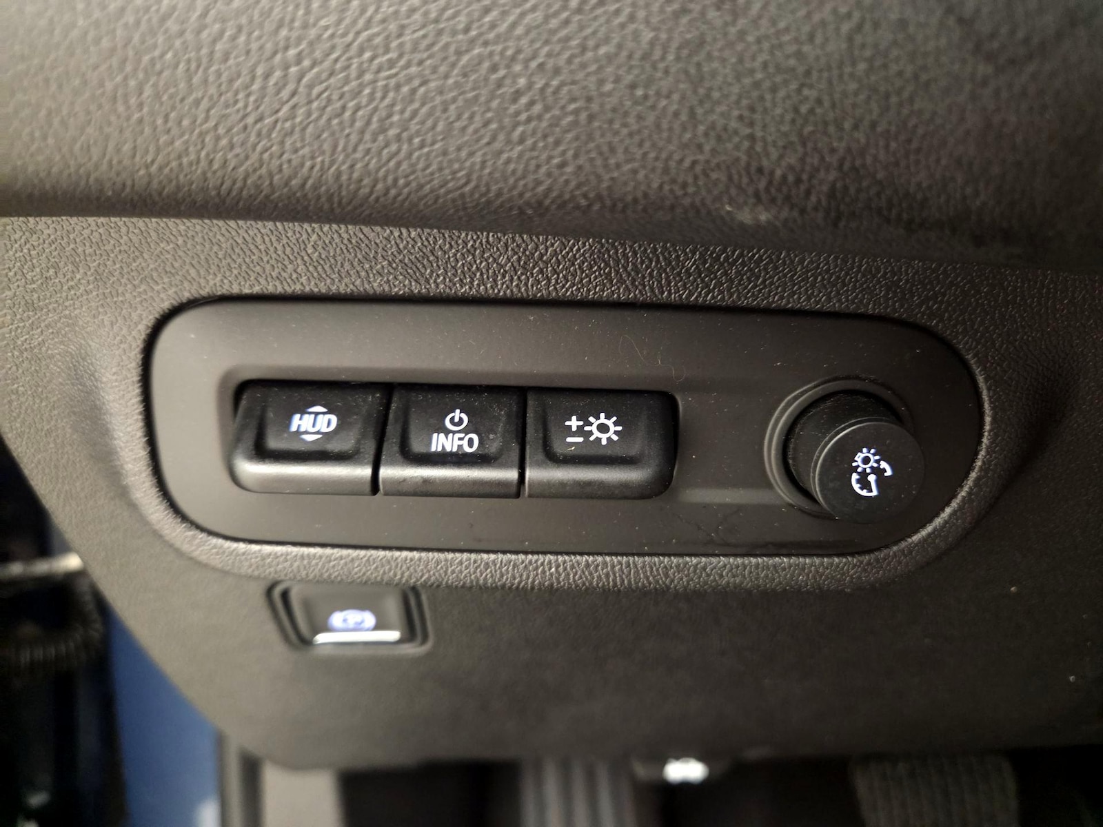 2024 GMC Terrain SLT - Photo 14