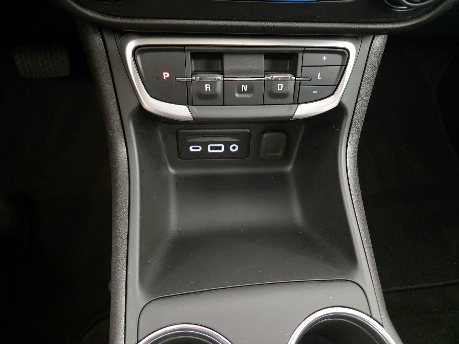 2024 GMC Terrain SLT - Photo 19