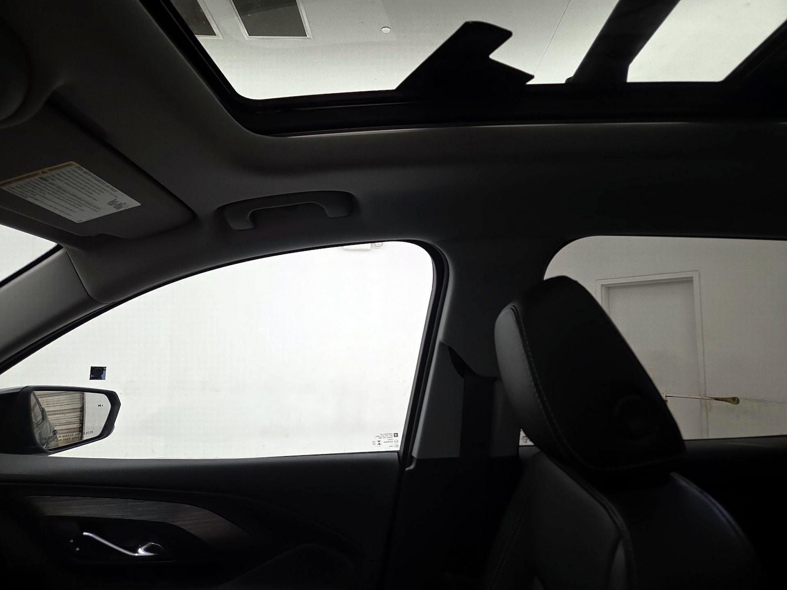2024 GMC Terrain SLT - Photo 21