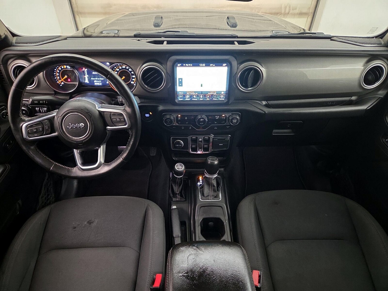 Apple CarPlay® & Android Auto™