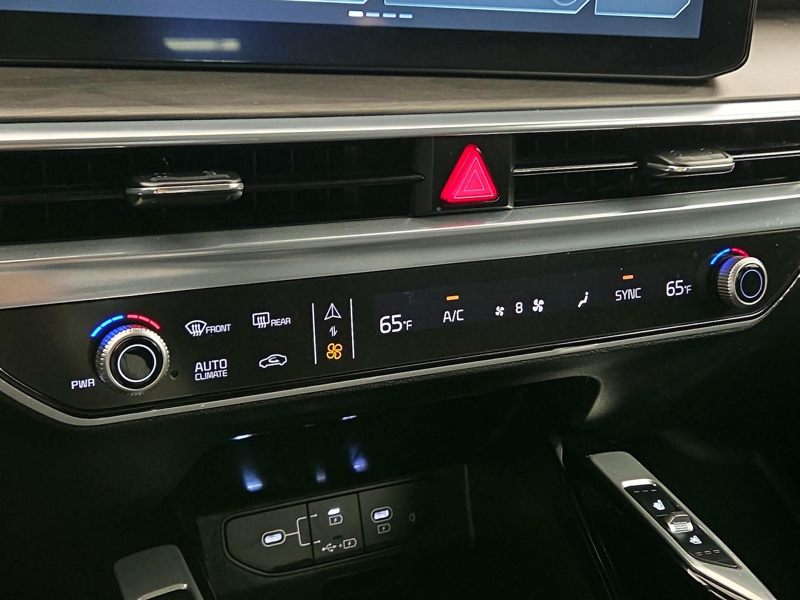 2025 Kia Sorento X-Line SX - Photo 18