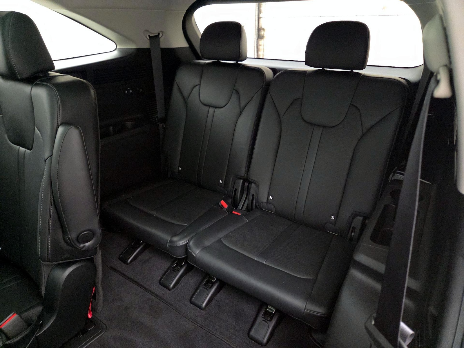 2025 Kia Sorento X-Line SX - Photo 23