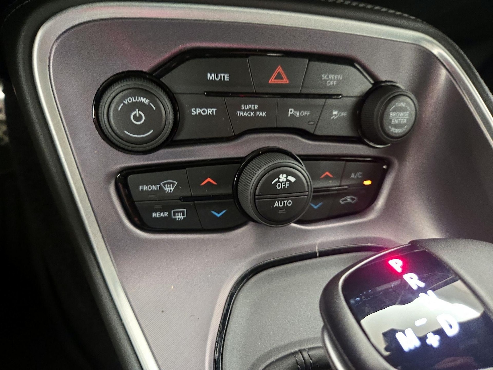 2019 Dodge Challenger R/T - Photo 18