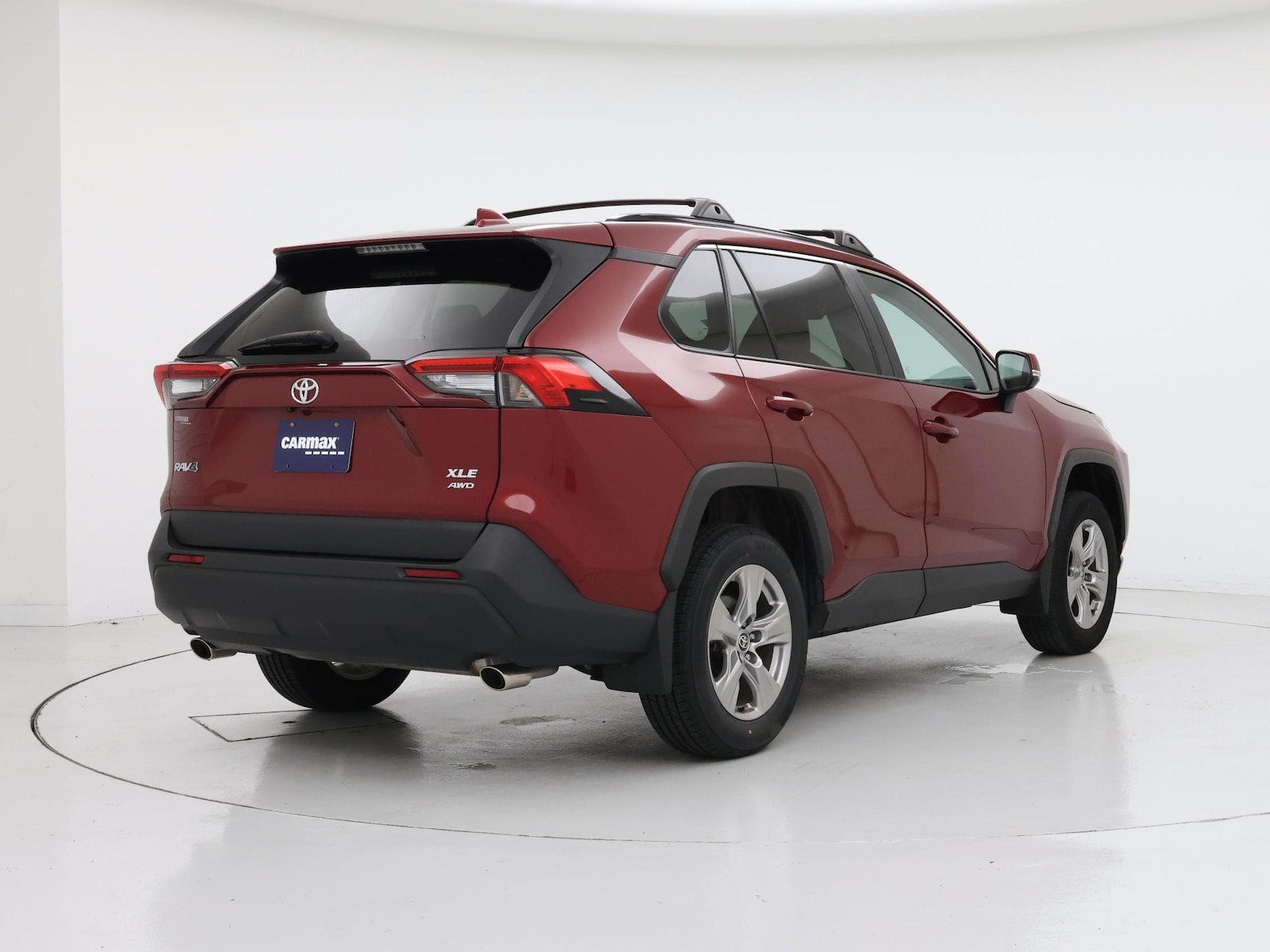 2023 Toyota RAV4 XLE - Photo 9