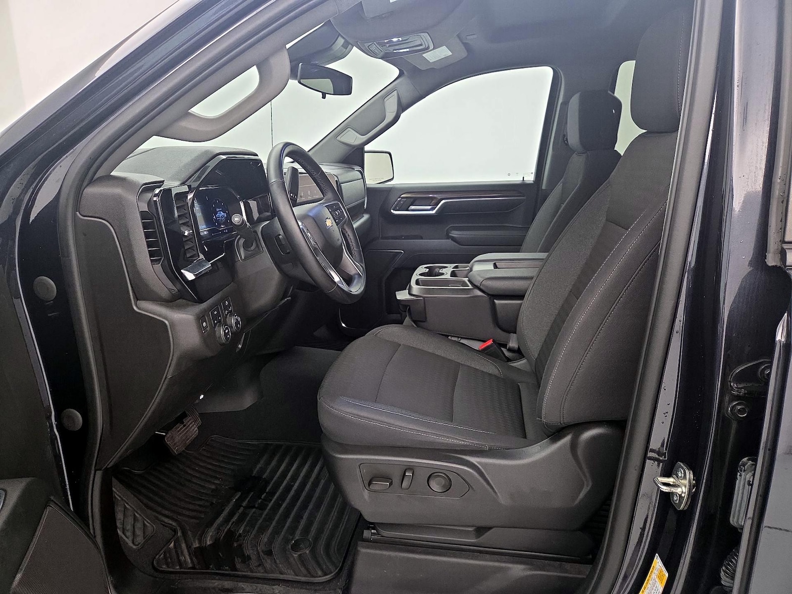 2024 Chevrolet Silverado 1500 LT - Photo 12