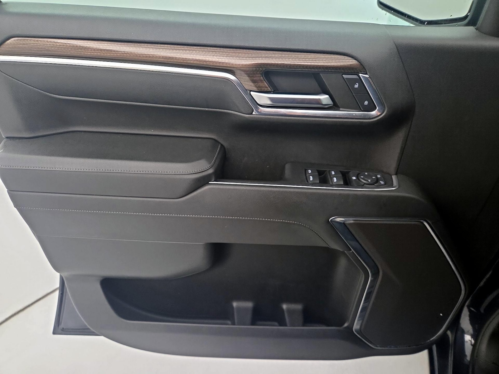 2024 Chevrolet Silverado 1500 LT - Photo 13