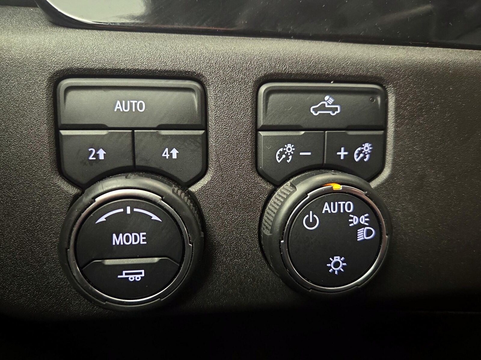 2024 Chevrolet Silverado 1500 LT - Photo 14