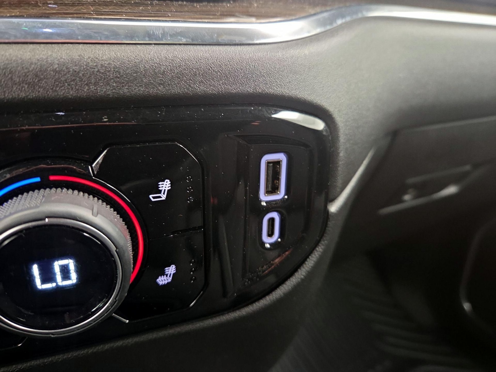 2024 Chevrolet Silverado 1500 LT - Photo 19
