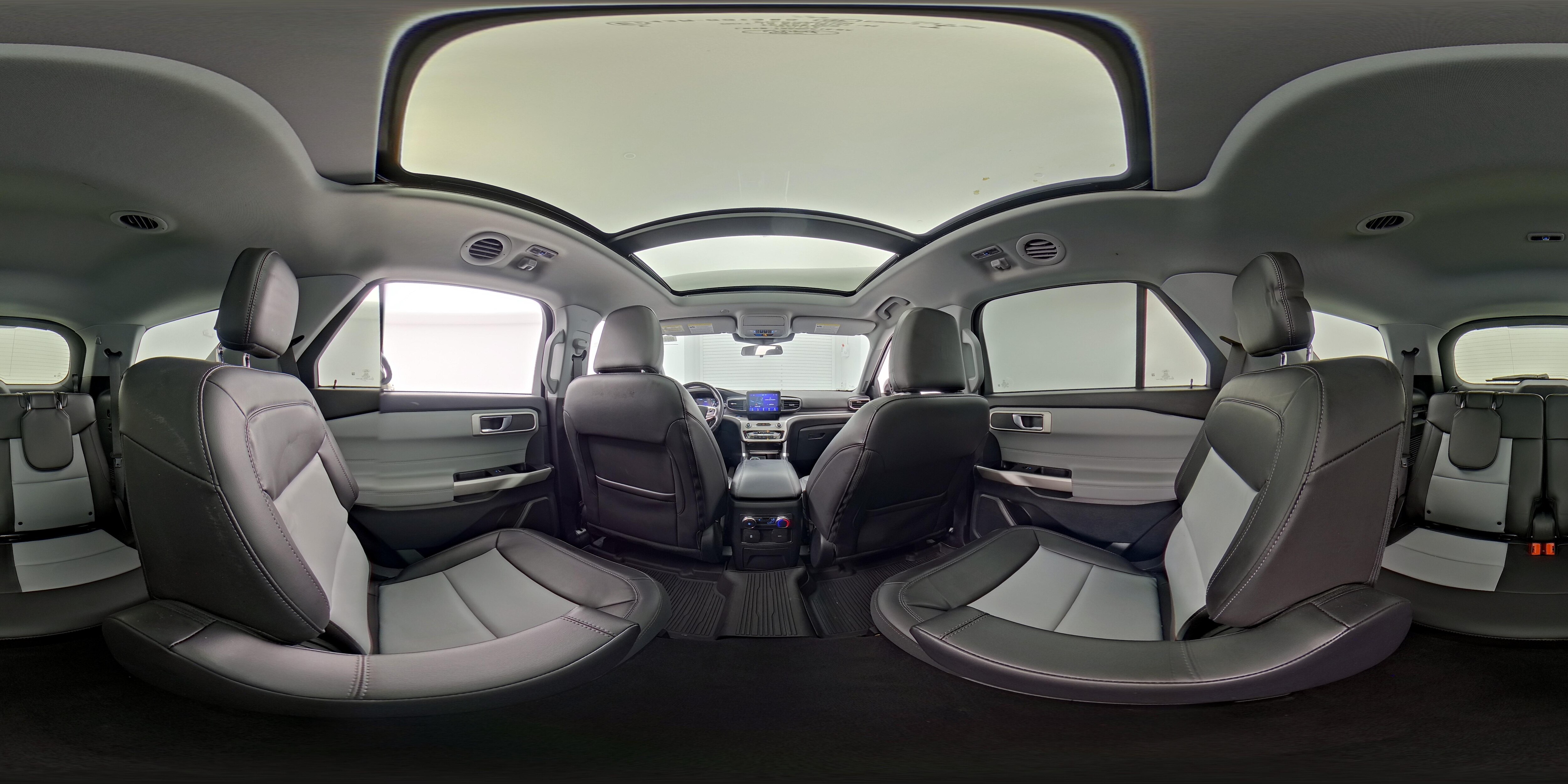2022 Ford Explorer XLT - Photo 29