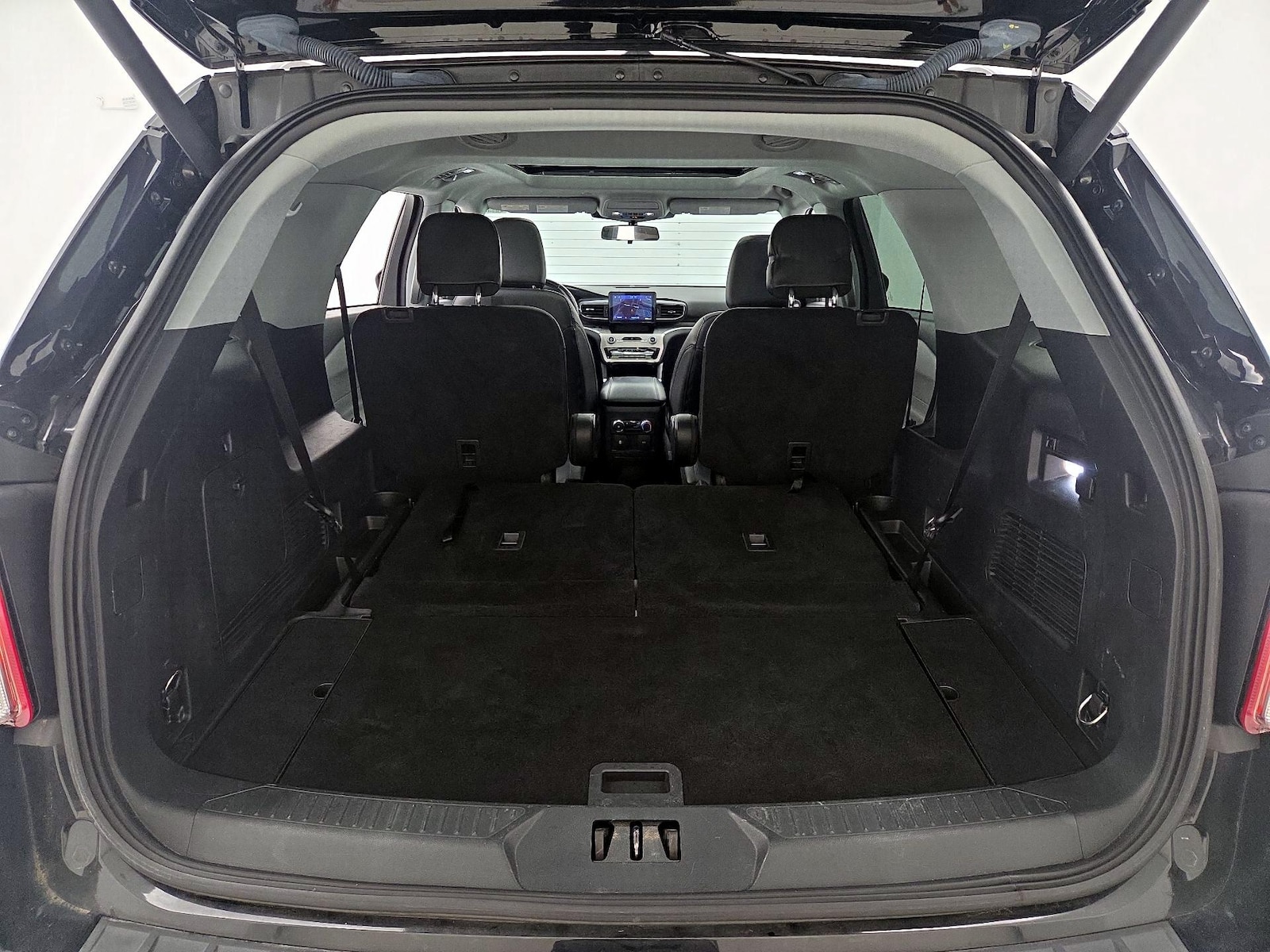 2022 Ford Explorer XLT - Photo 25