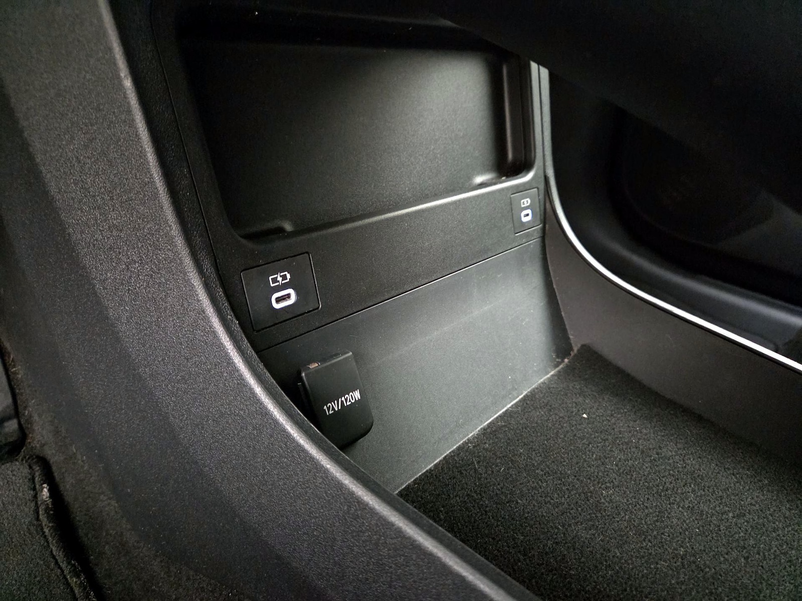 2023 Subaru SOLTERRA Limited - Photo 19