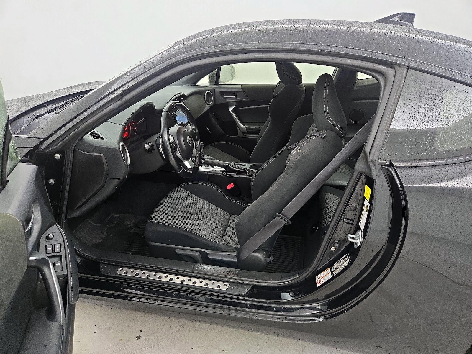 2017 Toyota 86 Base - Photo 12