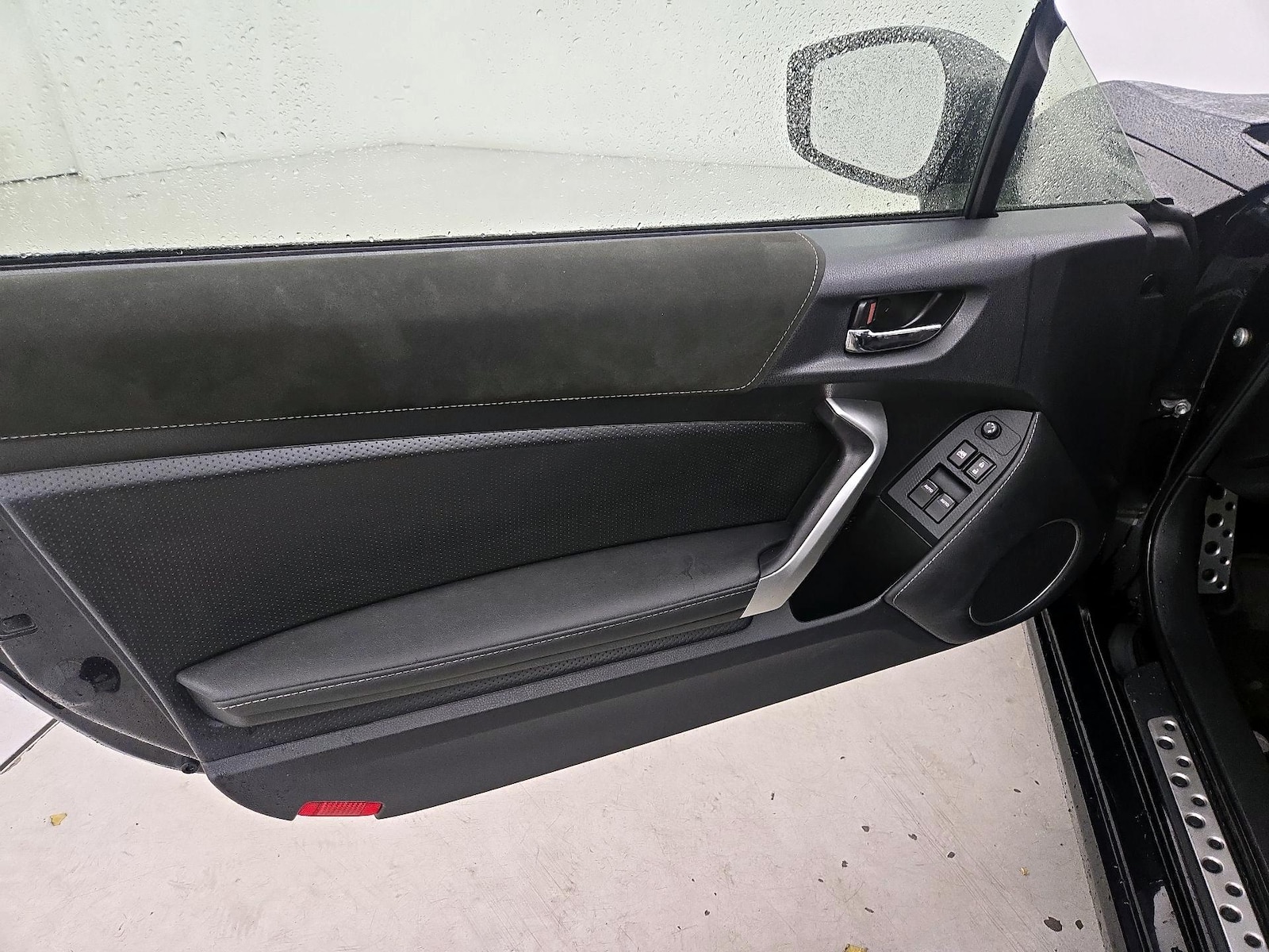 2017 Toyota 86 Base - Photo 13