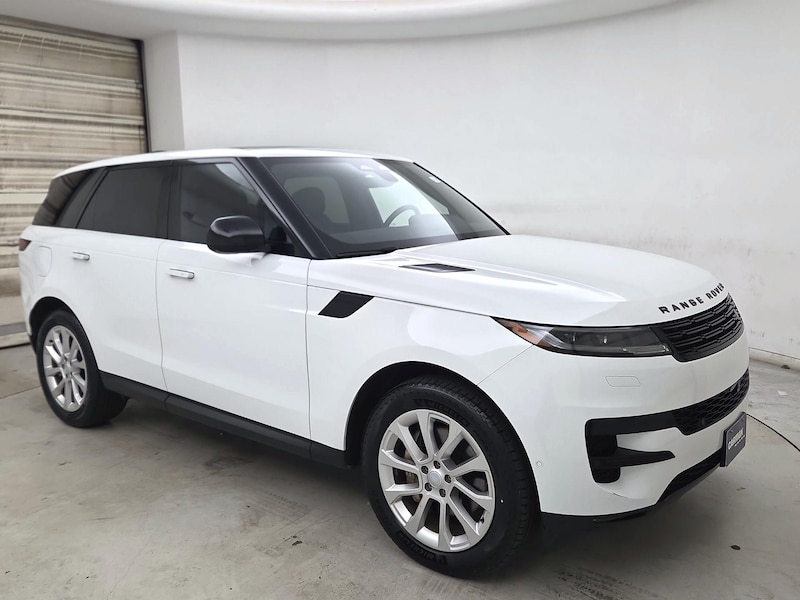 2025 Land Rover Range Rover Sport SE