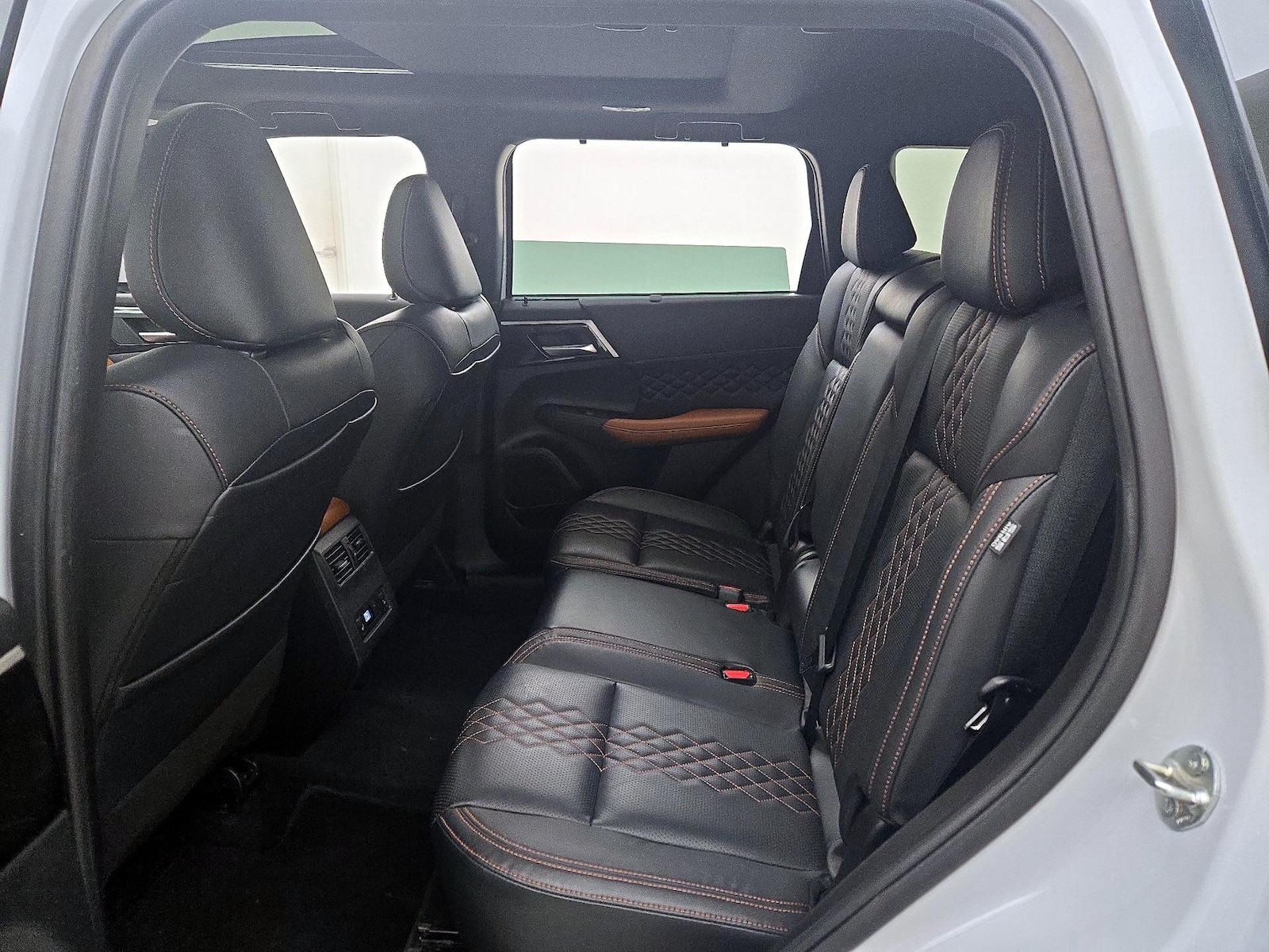 Rear Air Conditioning