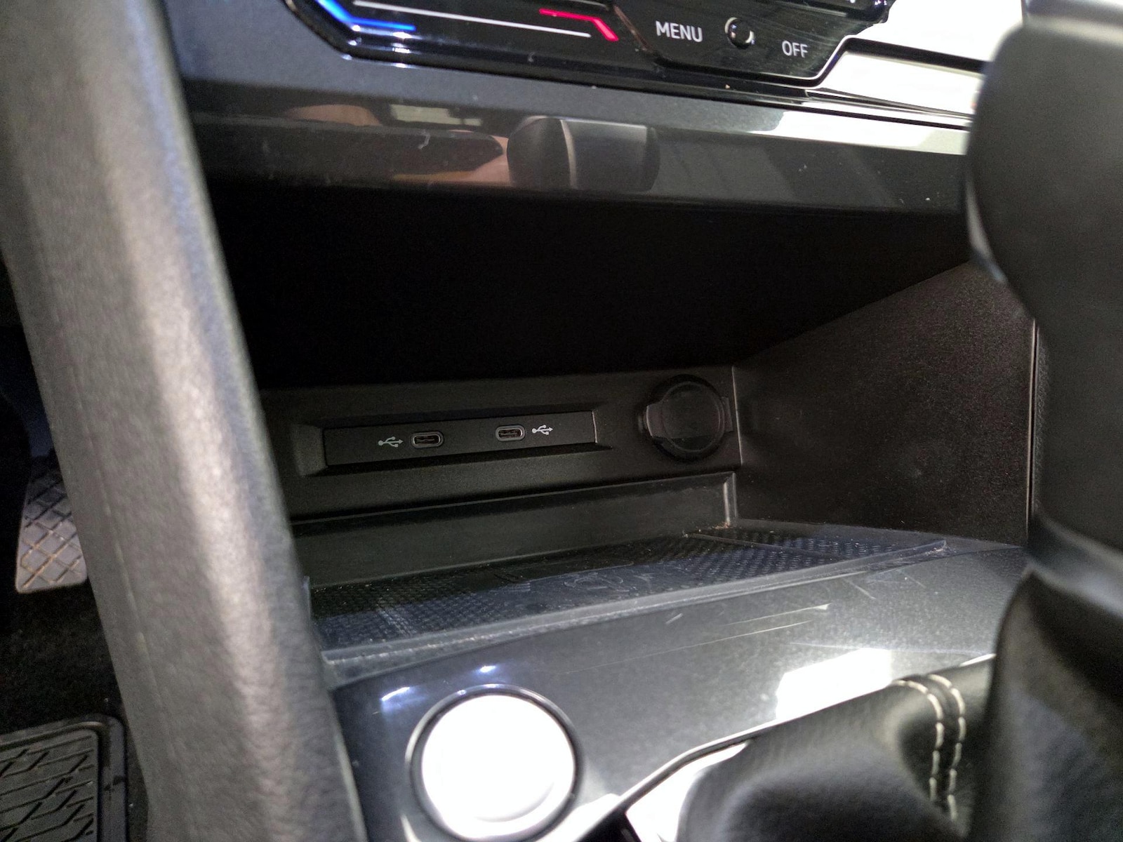 2023 Volkswagen Tiguan SE - Photo 19
