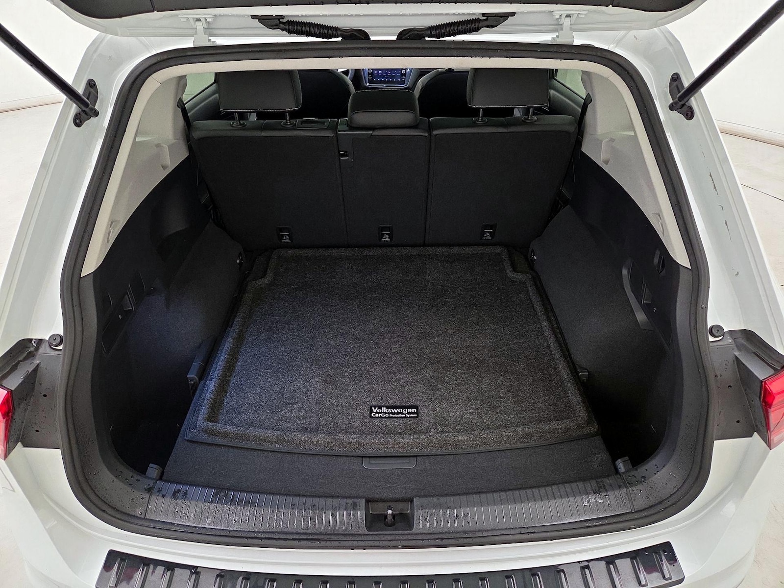 2023 Volkswagen Tiguan SE - Photo 22