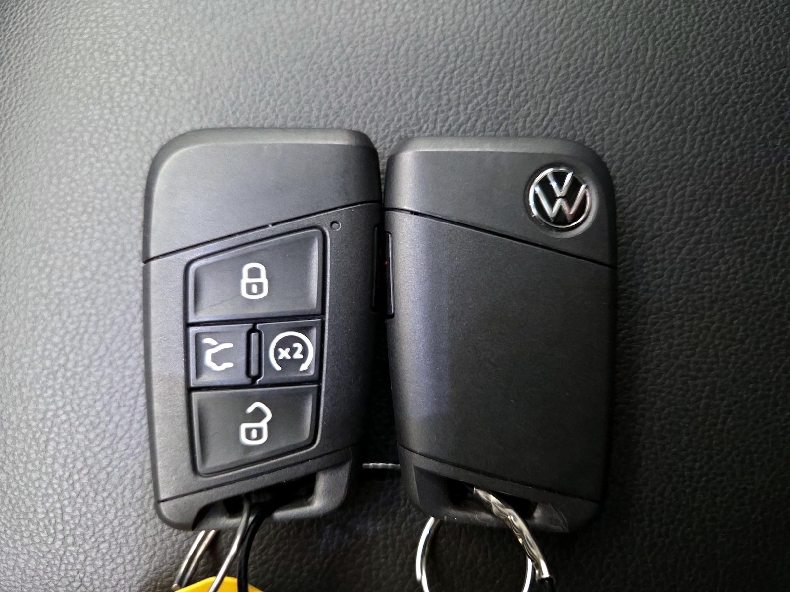 2023 Volkswagen Tiguan SE - Photo 24