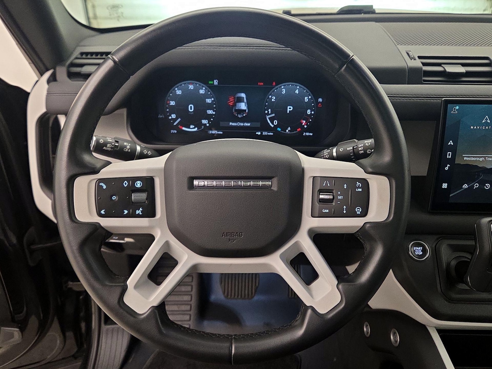 2025 Land Rover Defender S - Photo 9