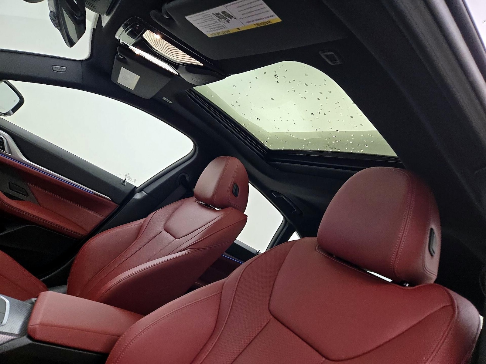Sunroof(s) & Overhead Airbags