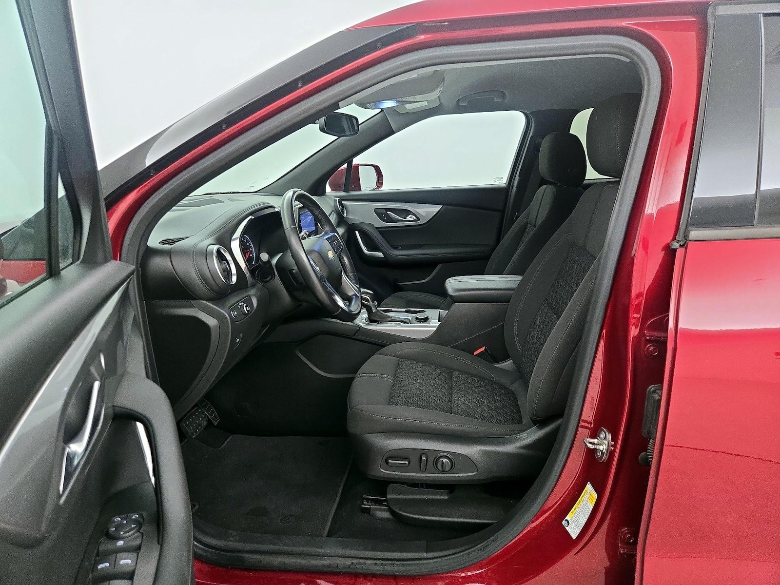 Power Seat(s) & Side Airbags