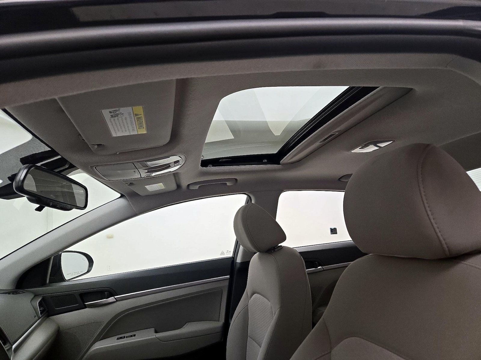 Sunroof(s) & Overhead Airbags