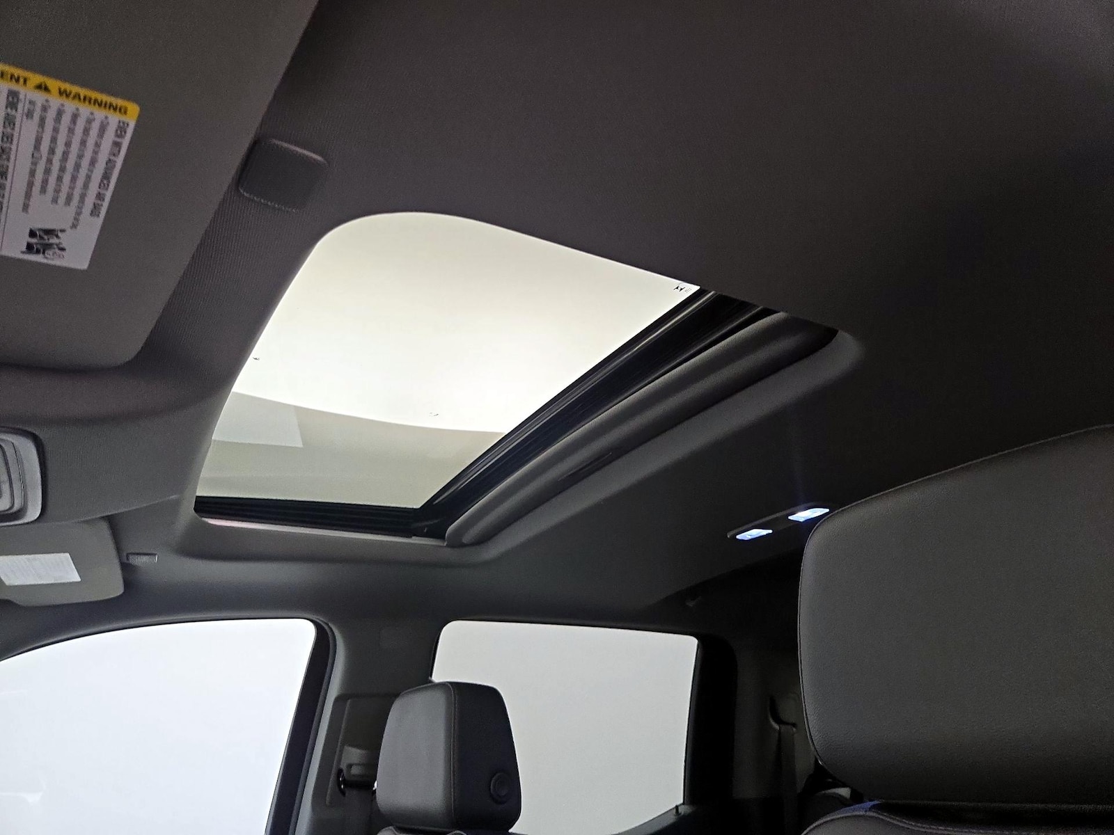 Sunroof(s) & Overhead Airbags