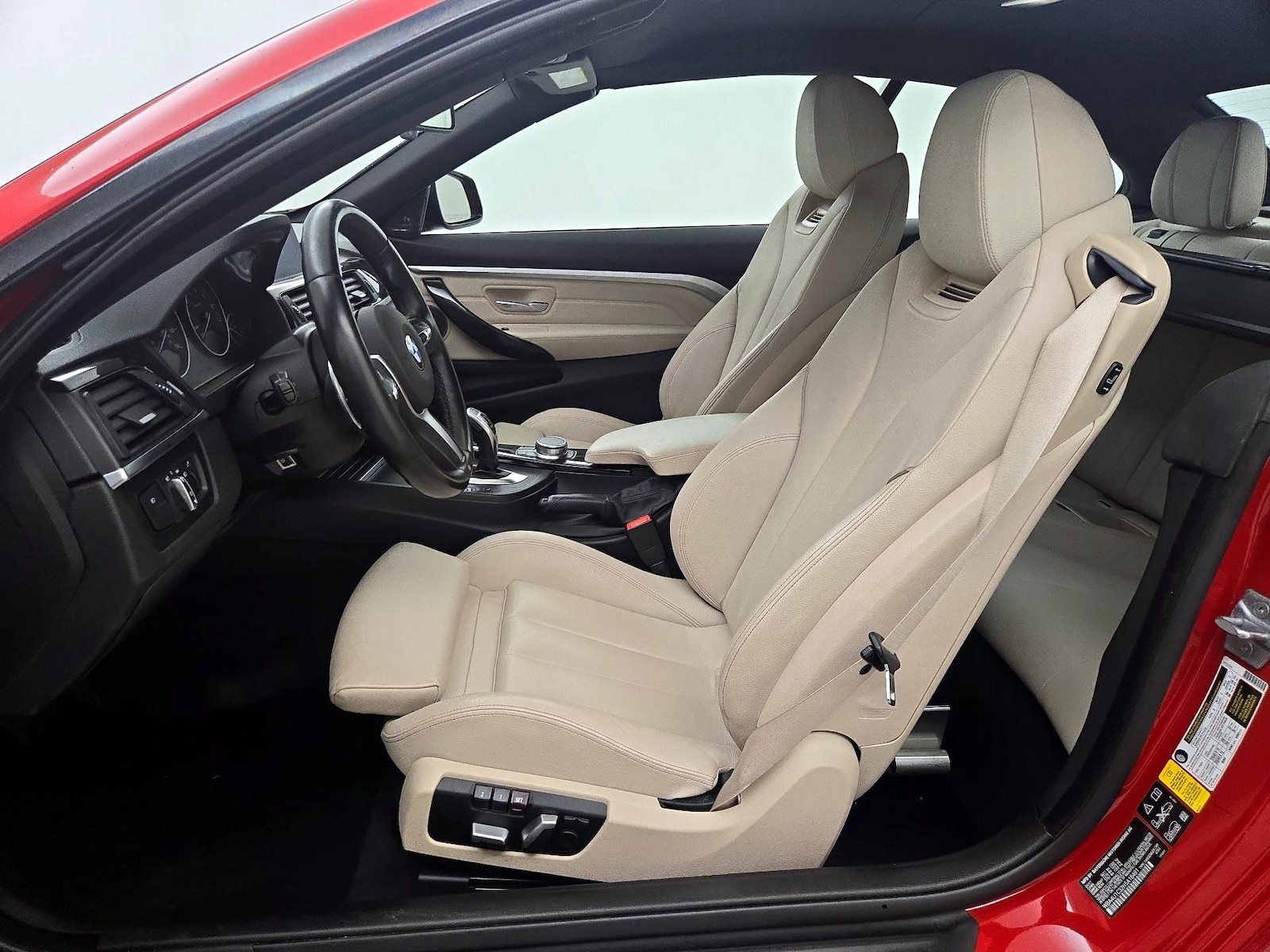 Power Seat(s) & Leather Seats