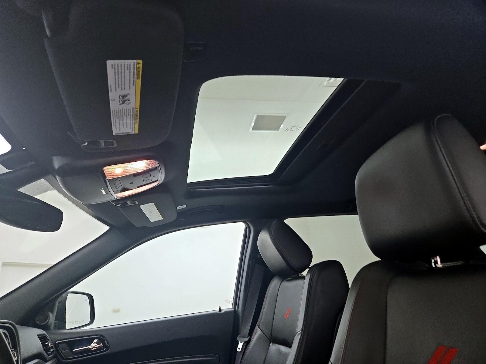 Sunroof(s) & Overhead Airbags