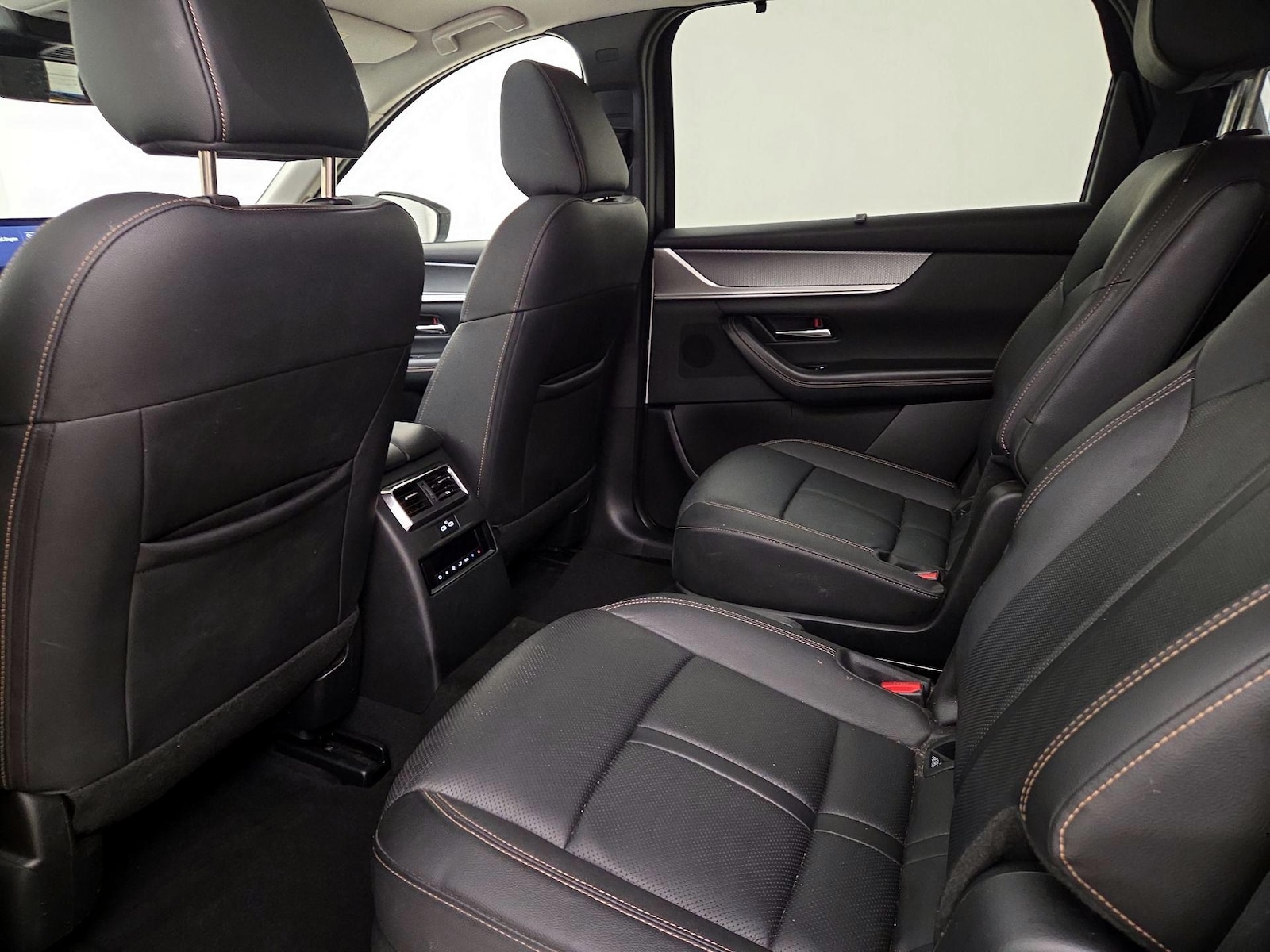 Rear Air Conditioning