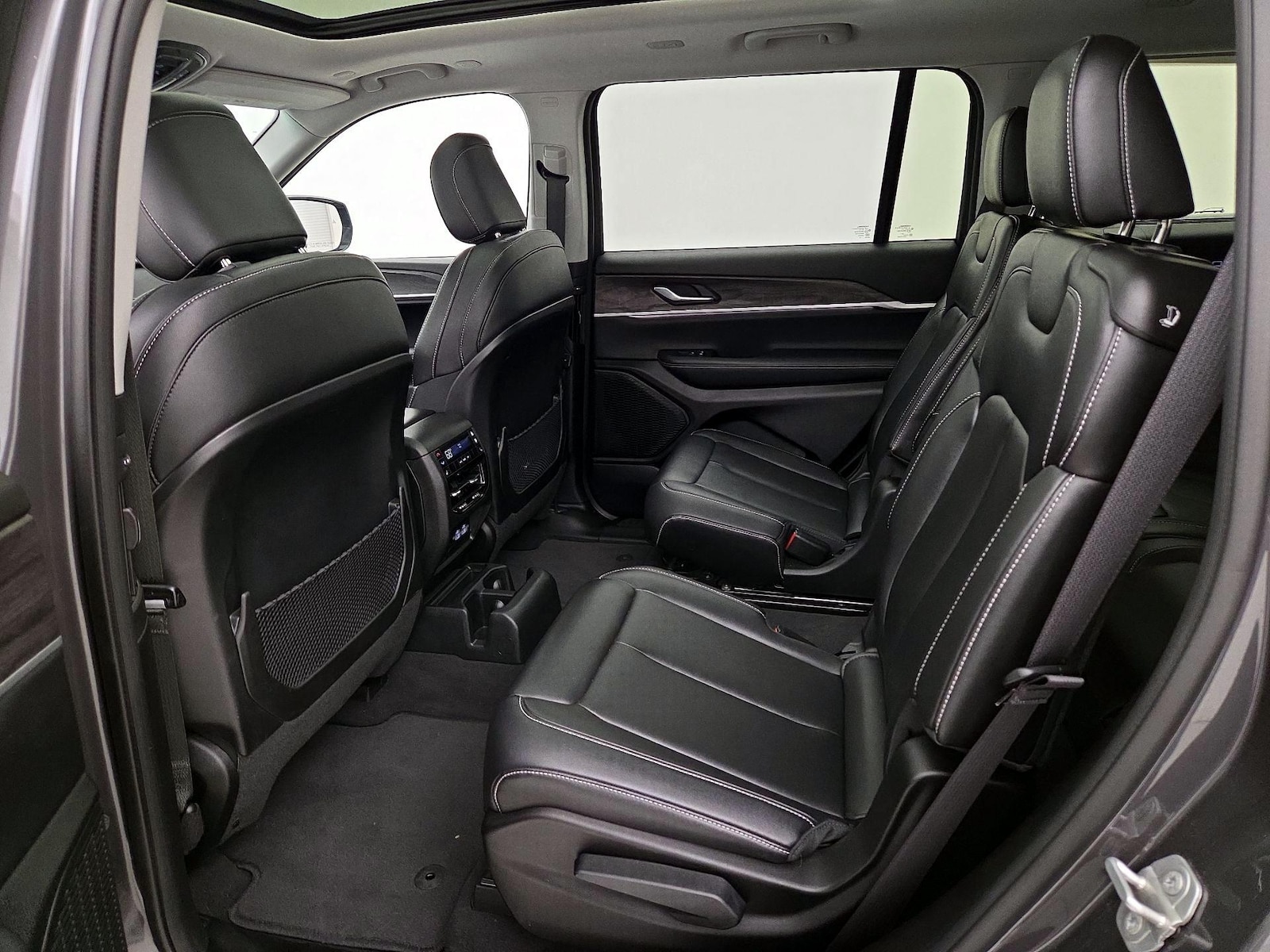 Rear Air Conditioning