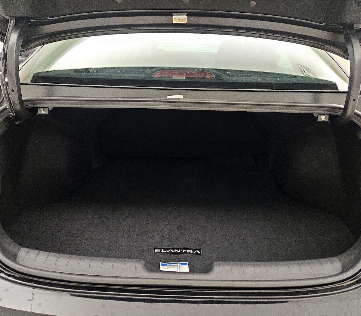 Trunk/Cargo (Seats Up)