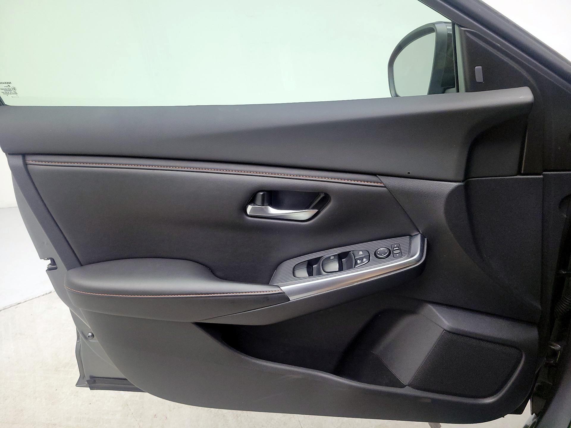 Thumbnail: 2022 Nissan Sentra - 12