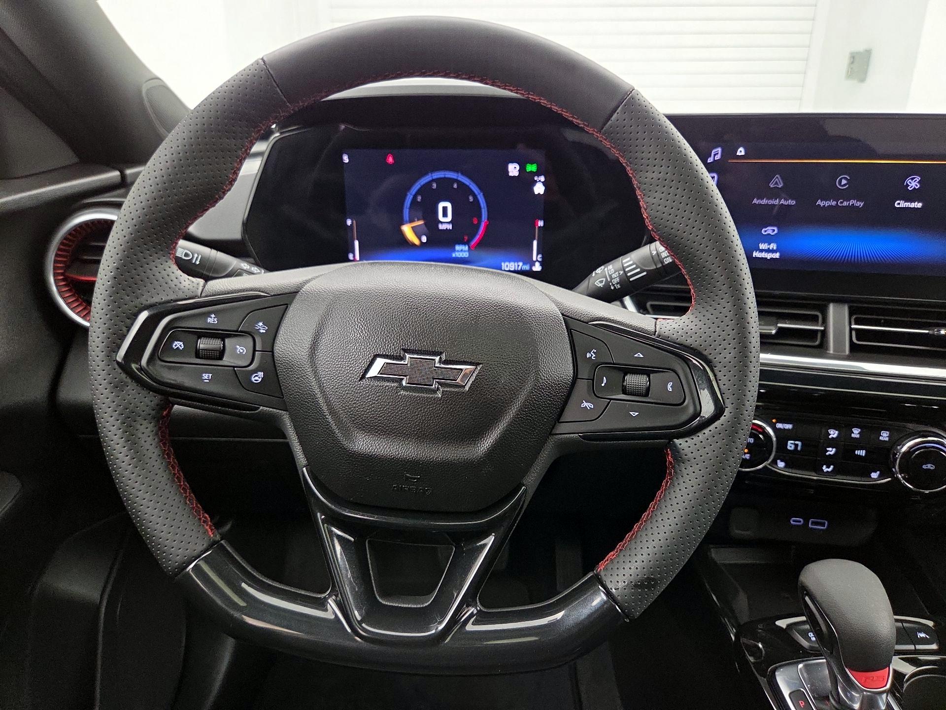 Thumbnail: 2024 Chevrolet Trax - 10