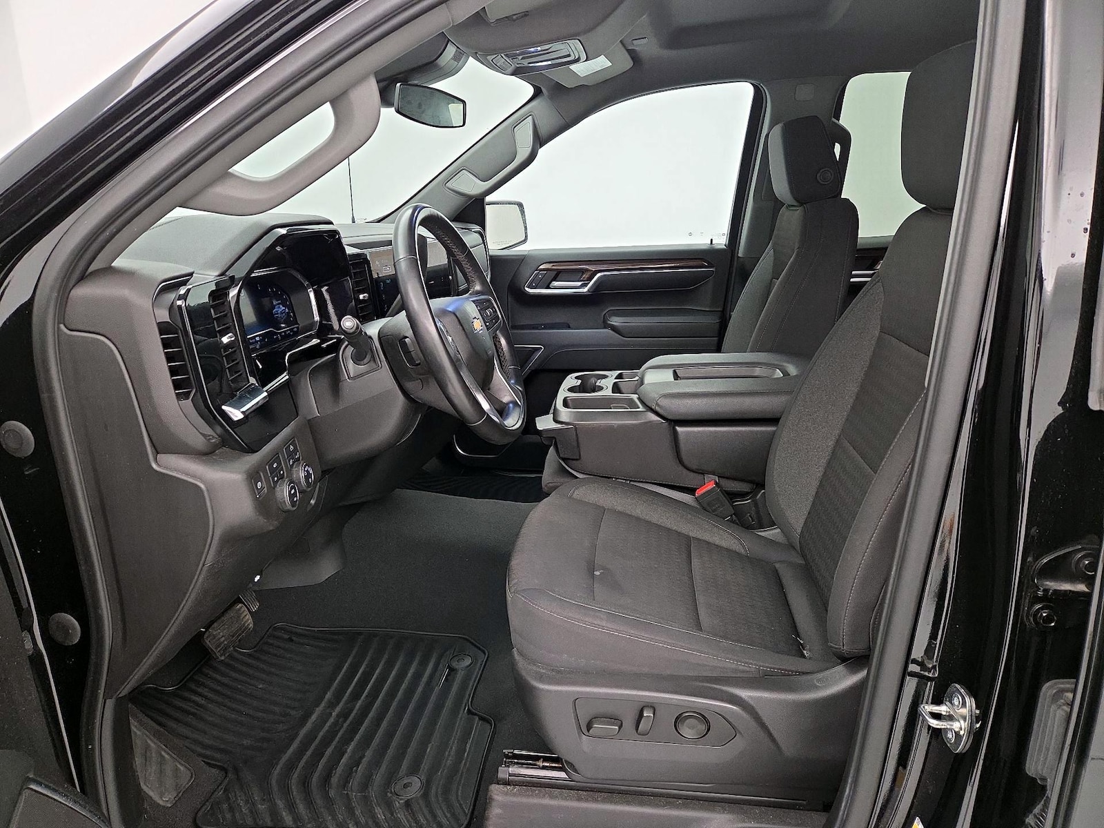 2023 Chevrolet Silverado 1500 LT - Photo 12