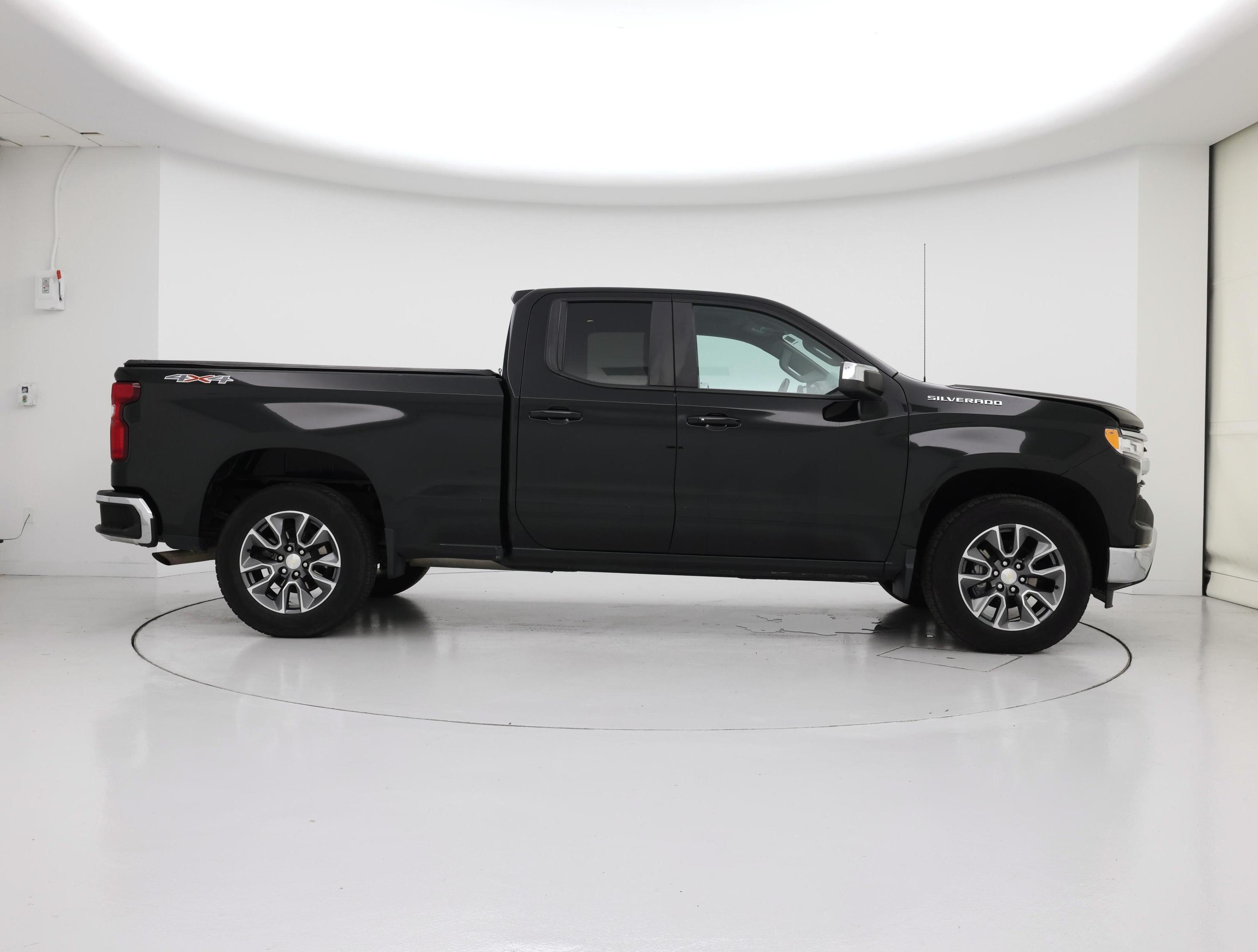 Thumbnail: 2023 Chevrolet Silverado 1500 - 7