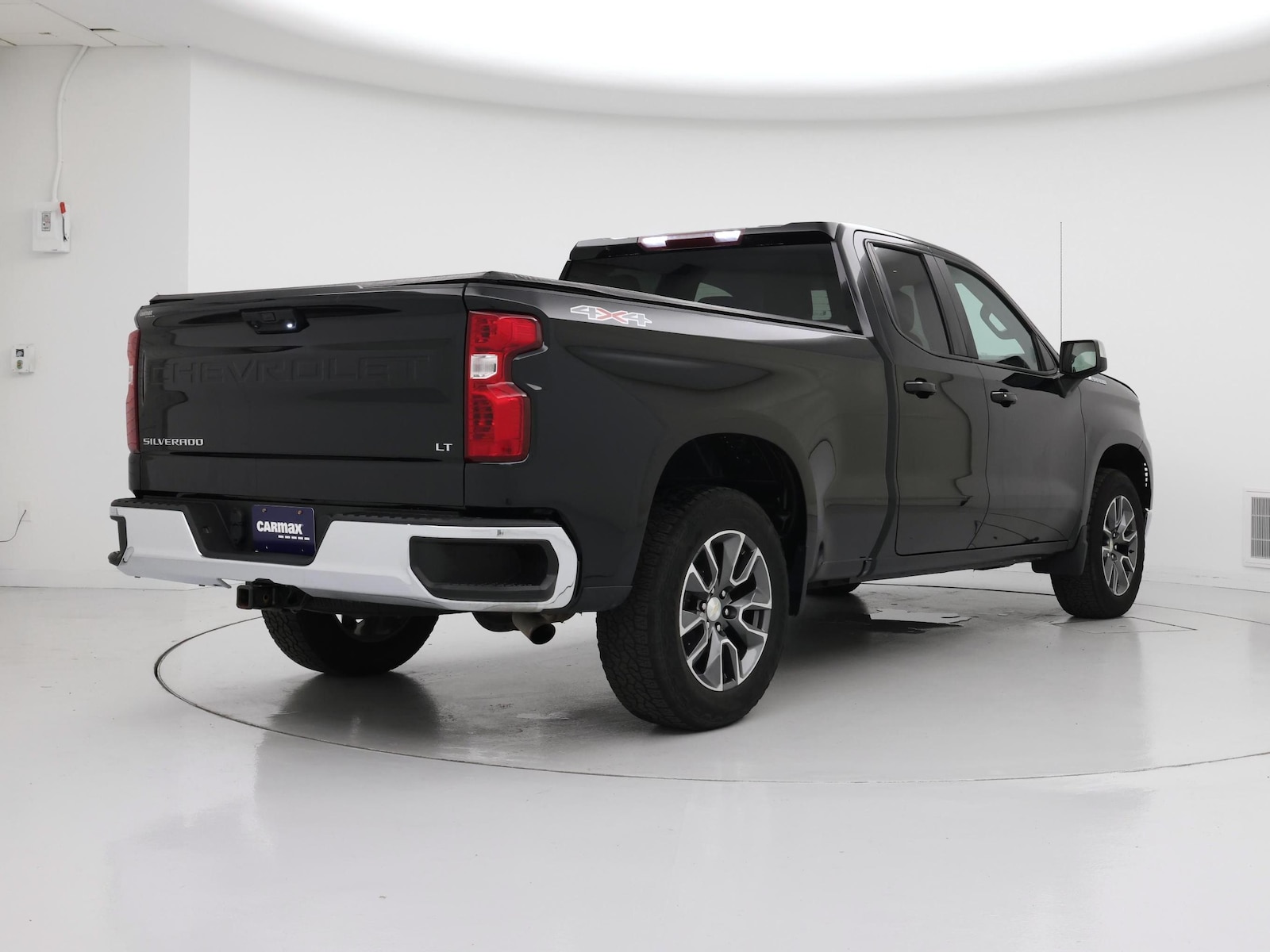 2023 Chevrolet Silverado 1500 LT - Photo 9