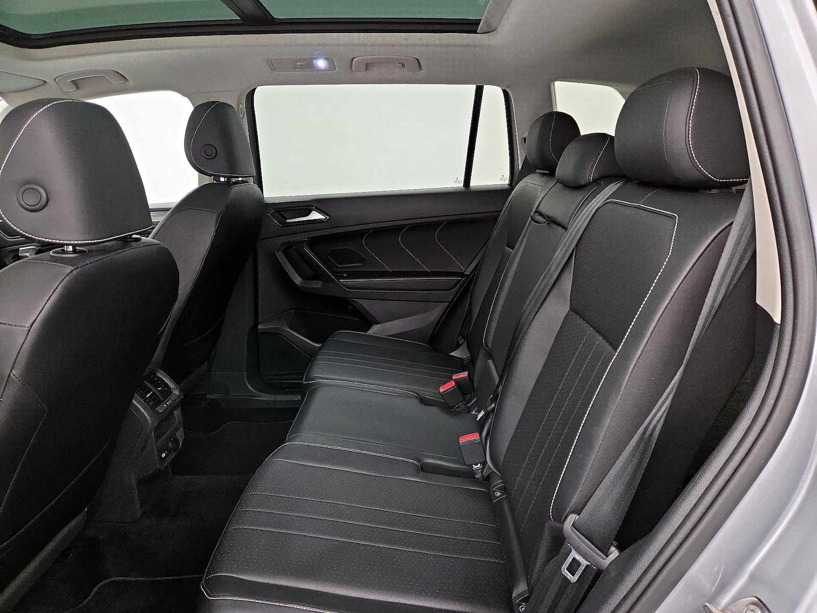 2023 Volkswagen Tiguan SE - Photo 21