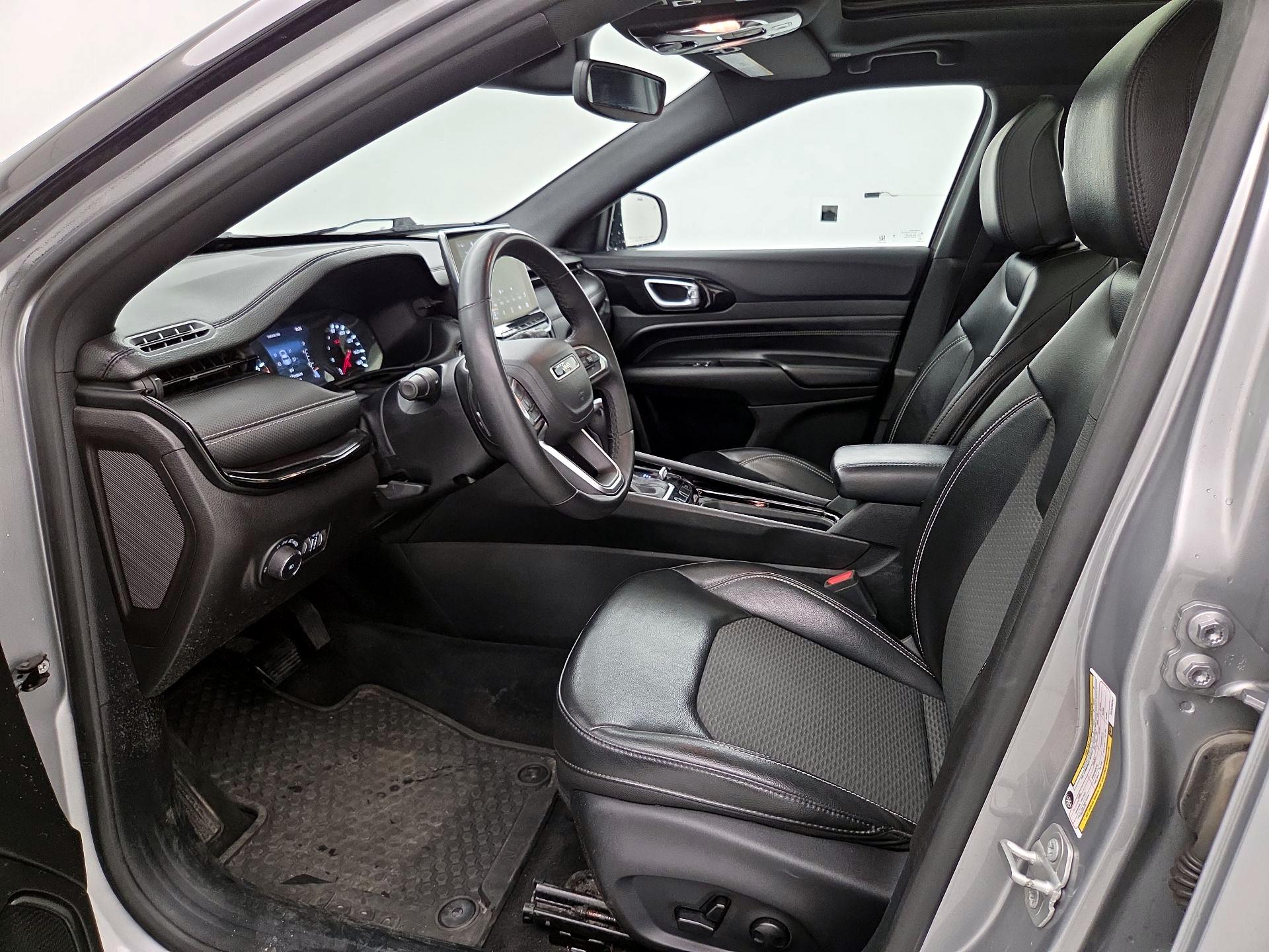 Thumbnail: 2023 Jeep Compass - 11