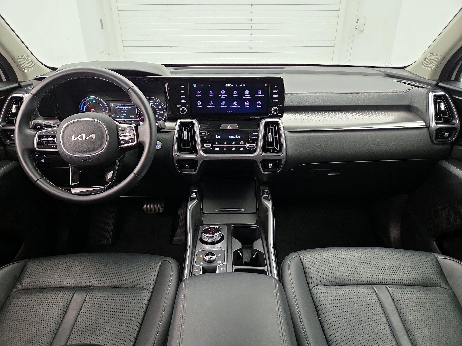 Thumbnail: 2023 Kia Sorento - 9