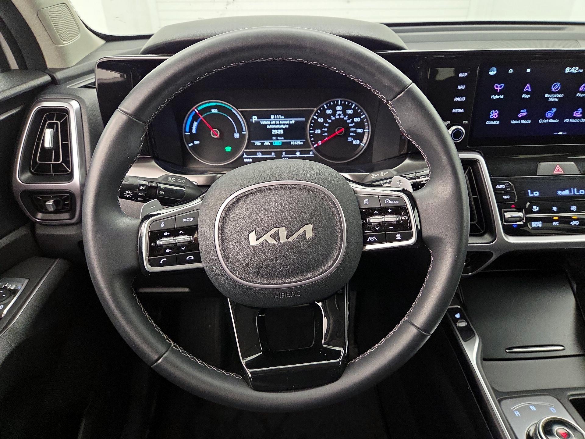 Thumbnail: 2023 Kia Sorento - 10