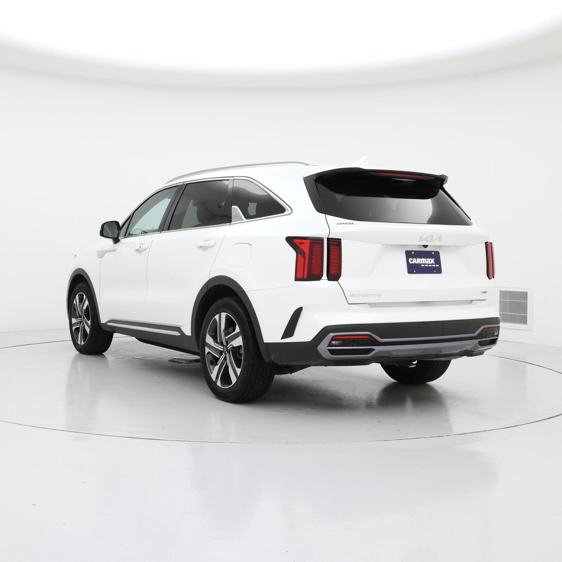 Thumbnail: 2023 Kia Sorento - 2