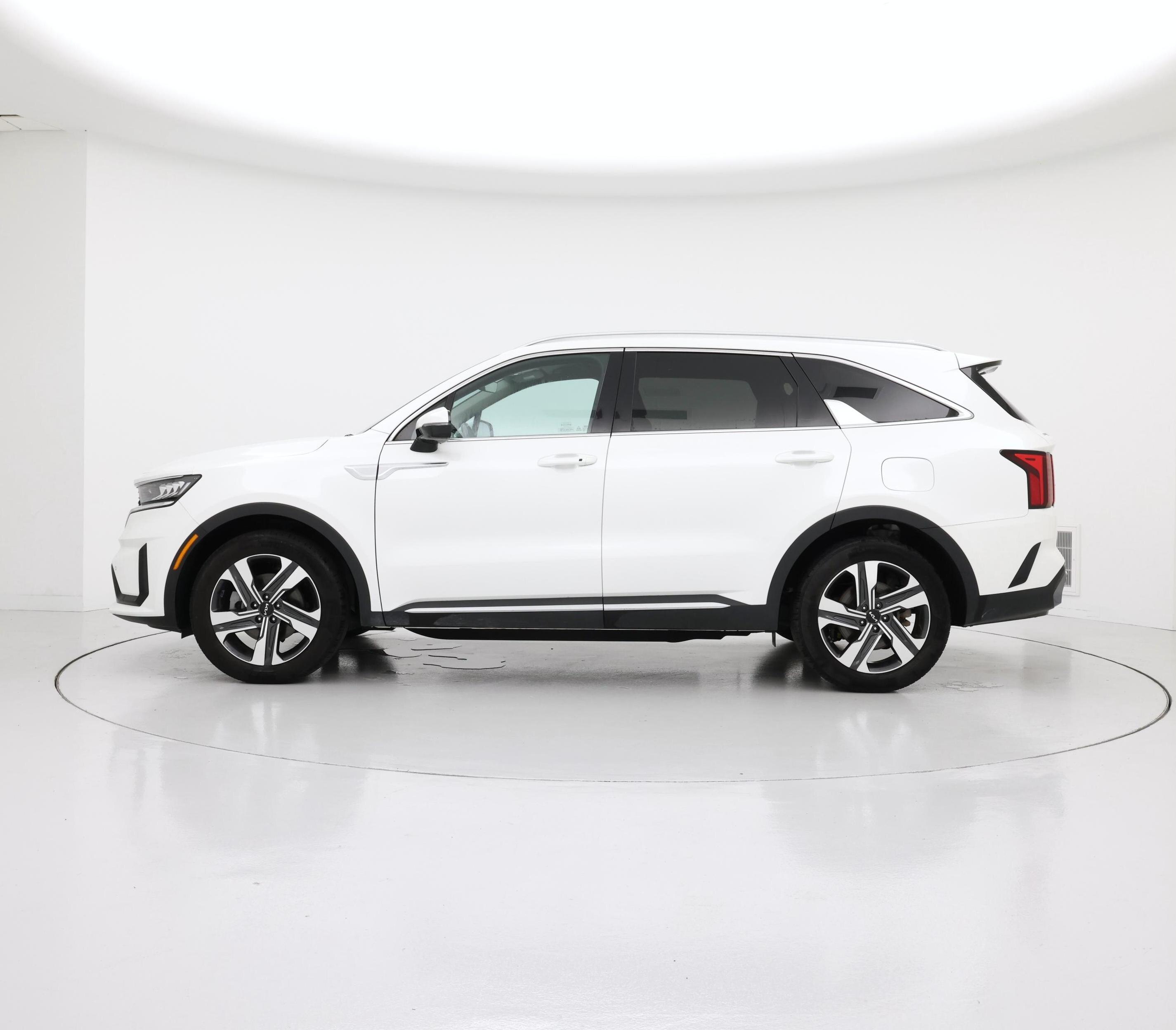 Thumbnail: 2023 Kia Sorento - 3