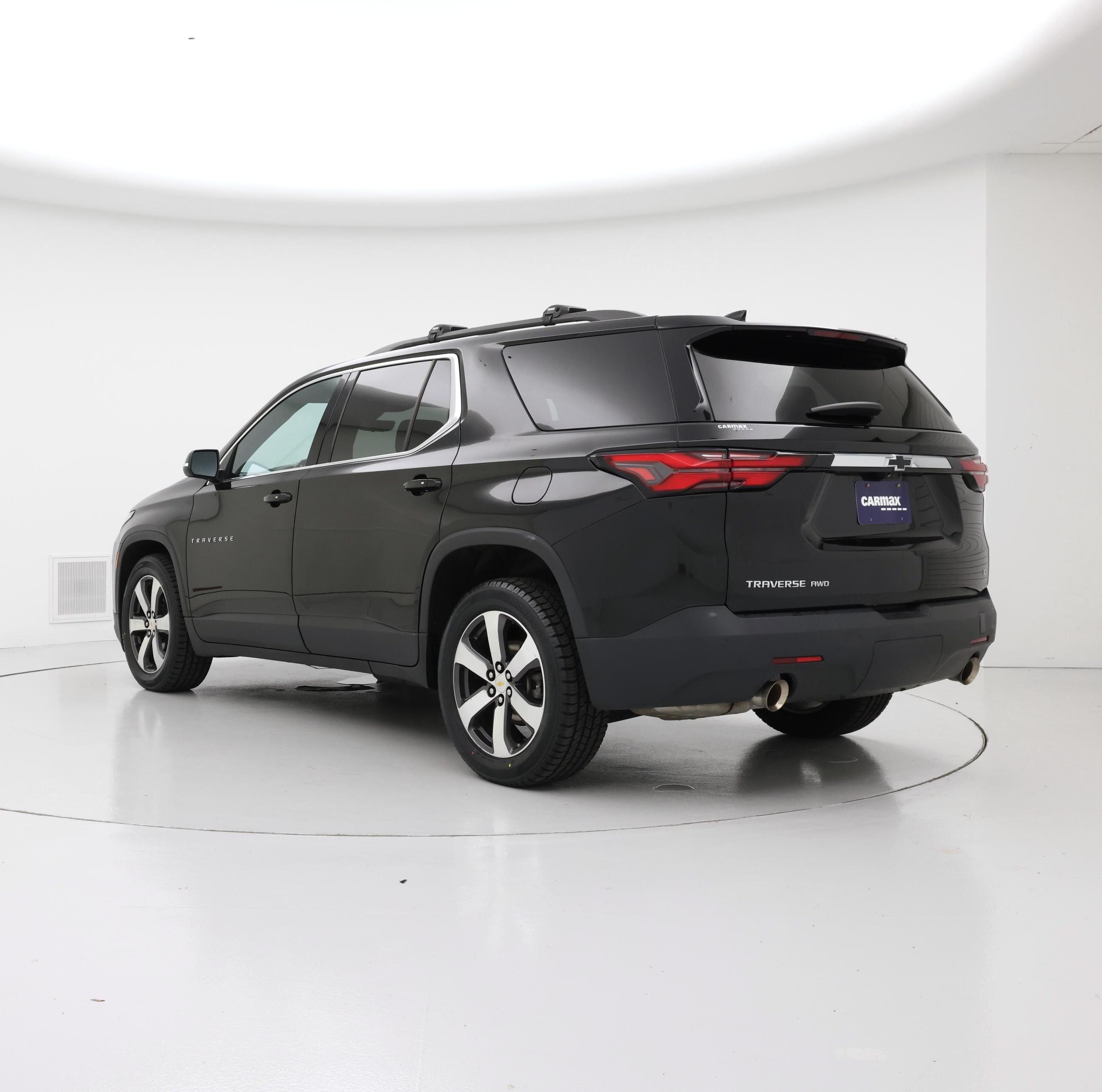 Thumbnail: 2023 Chevrolet Traverse - 2